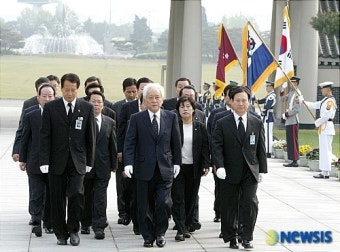국립현충원 찾은 중도개혁통합신당