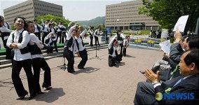 나른한 오후 상큼한 노래한마당