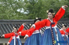 푸른 녹음아래 마음도 청춘이랍니다