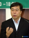 발제하는 사회보장연구 김미곤 본부장