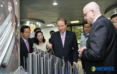 이화언 대구은행장, 지역 대표기업인 대구텍 방문 상호협력 모색