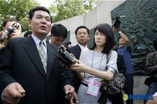 행주로 돌을 날러 지켜낸 역사가 생각납네다