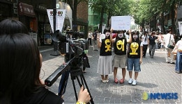 자, 카메라 들어갑니다.