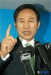 이명박 