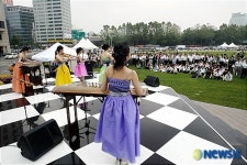 정오에 듣는 신선한 연주