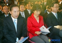 자리 함께한 두 예비 후보