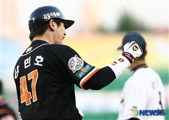강민호, 오늘만 4타점
