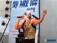 동영상UCC, 인터넷 너머 세상 밖으로