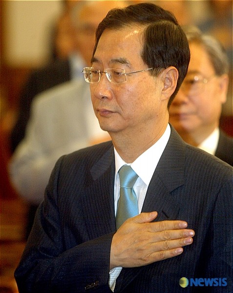 한덕수 국무총리, 윤석열 정부의 비상계엄 선포 관련 조사에 열정적 업무수행 평가
