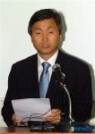 부검결과 발표하는 박상은 원장
