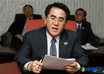 방북 합의내용 설명하는 이관세 통일부 차관