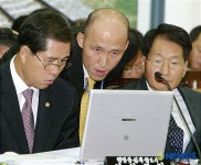 논의중인 남인희 행복도시 건설청장