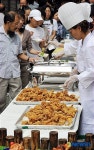 닭 한마리 맛보고 가세요