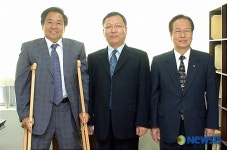 하데스클럽영남본부 | 뉴시스영남본부장 부산장애인총연합회 성금전달