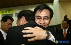 경선 포기한 유시민 후보