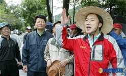 손학규가 경선에서 승리합니다