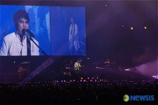 조용필, 화성 궁평항서 무료 콘서트
