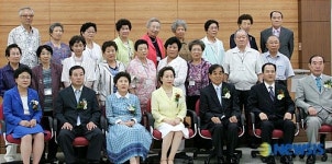 새로운 배움의 길로 향하는 12기 실버케어교실 어르신들