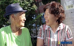 웃음꽃을 전하는 독거노인 생활지도사