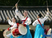 장구춤 추는 한국미인들