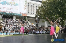 서울와이즈발레시어터의 세종뜨락 공연