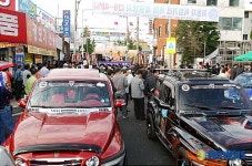 충무자동차 특화거리 볼거리 많네요~