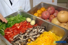 현대자동차 울산공장, 웰빙식 칼라푸드  선보여