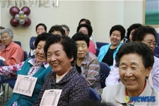 해피월곡페스티벌, 환한 웃음의 어르신들