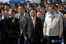 아우내장터 방문한 이명박 후보