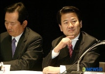 지역 현안 이야기 경청하는 정동영후보