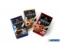 풀무원, 맛을 얼린 중화요리면 3종 출시