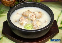진한 국물의 꼬리곰탕