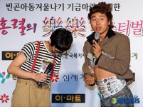 테이프 뗄때 아프지 않을까