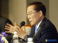 昌, 관훈클럽 초청토론