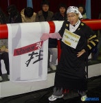 스타킹 빨리 벗겼다 신기기에 우승한 크레이지덕 이경덕씨