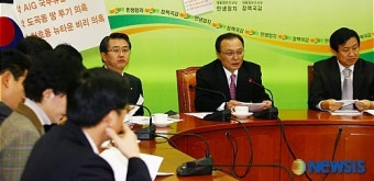 회의 주재하는 이해찬 공동선대위원장