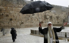 통곡 대신 노래를