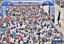 희망의 새만금을 달릴 마라톤건각들 모여라