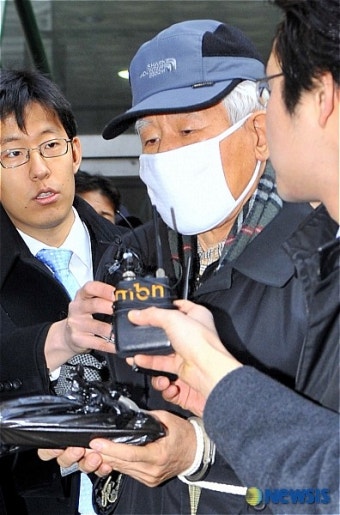 숭례문 방화피의자 검찰에 구속송치