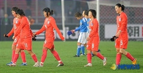 <동아시아축구>일본에 패배한 여자축구