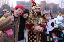 각설이와 장군이 만났다(?)