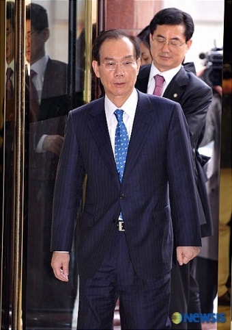 재소환조사 받는 이학수 본부장
