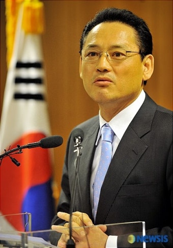 취임식 가진 유인촌 장관