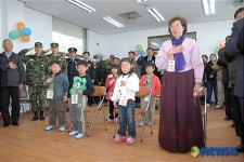 소청 분교의 수호천사가 된 해군 장병들