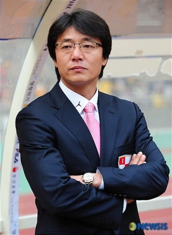 부산아이파크 황선홍감독
