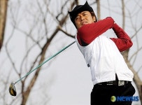 카타야마 신고의 티샷