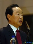 부산경성대에서 특강하는 김 전대통령
