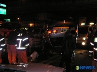 가양대교 밑 도로 3중 추돌발생