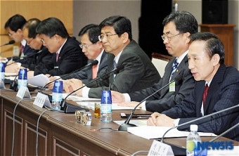 이대통령 전남 광주에서 환경부 업무보고 받아