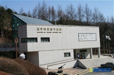 전쟁 참상 알리는 감우재전승기념관